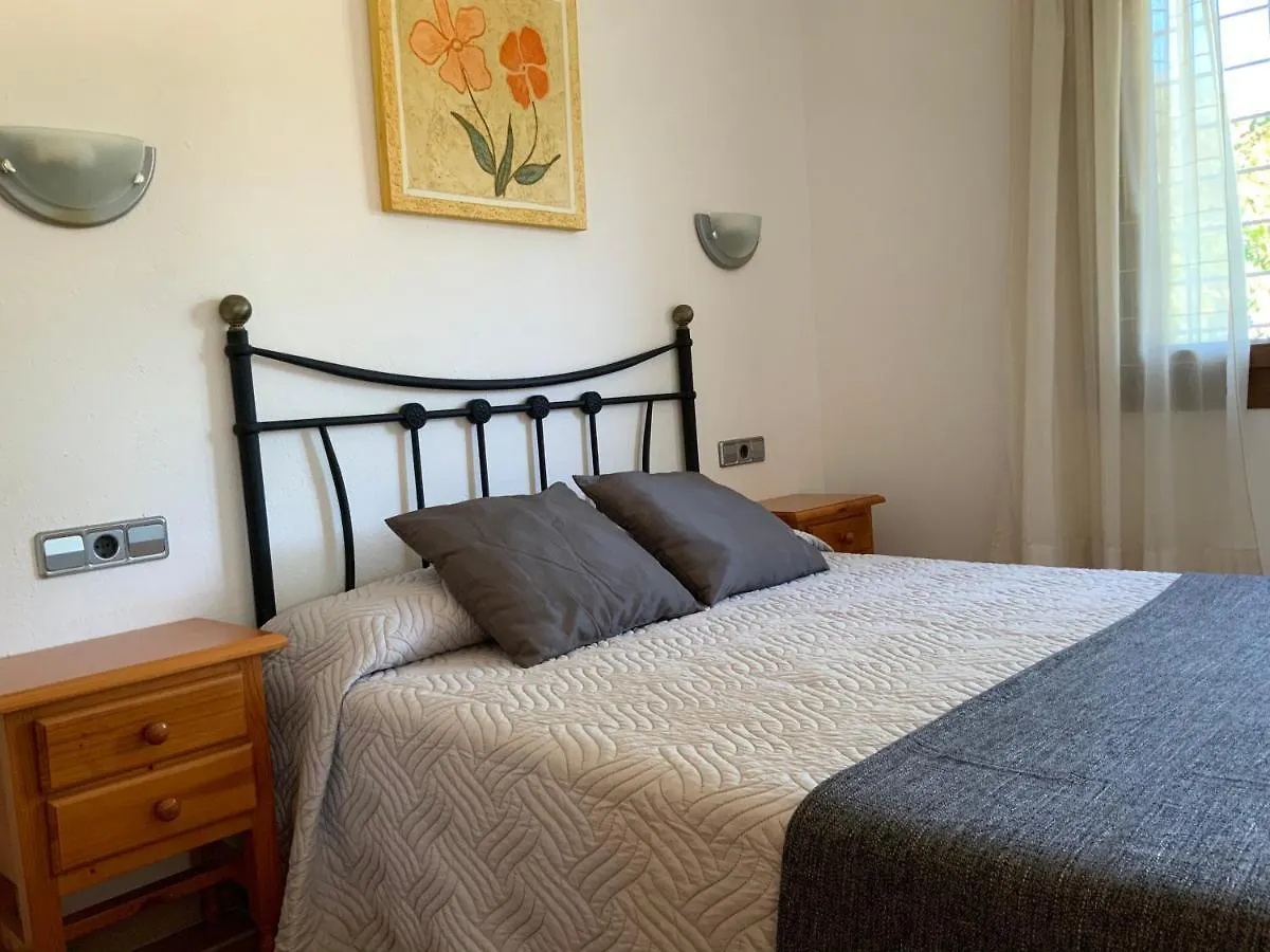 بيت للعطل Villa Montserrat 3, Terrace & Pool سانت مارتي دي إمبوريس