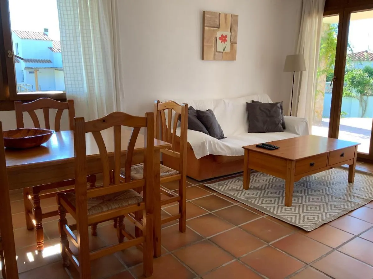 Villa Montserrat 3, Terrace & Pool Sant Marti d'Empuries